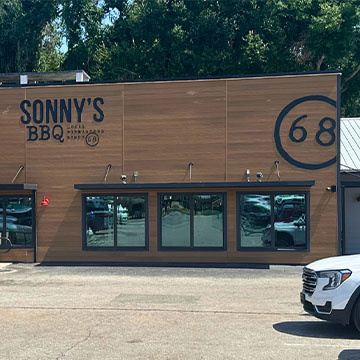 Outside shot of Sonny's Lake City Building